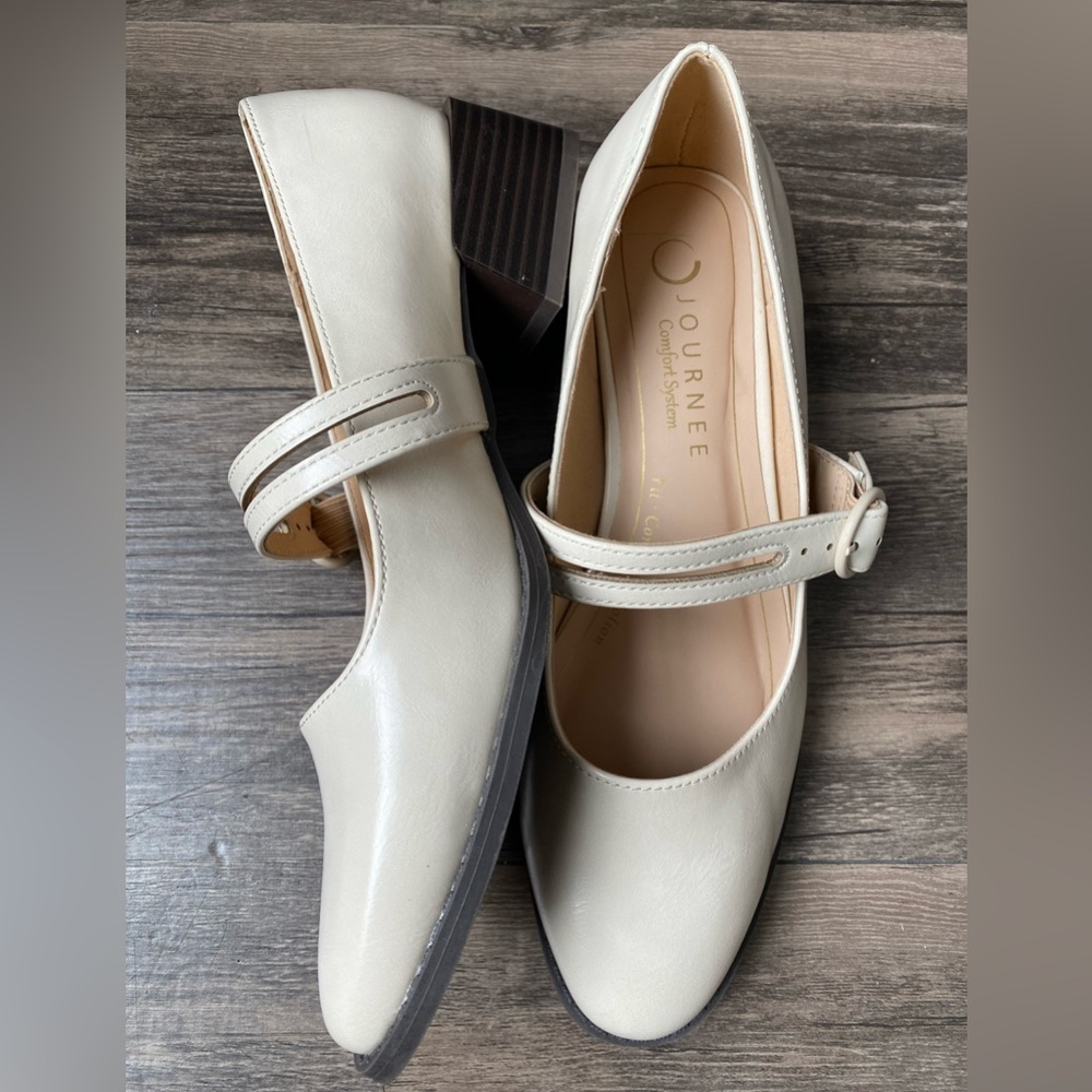 Journee Collection Women's Pumps Shoes Size 7 - Picture 4 of 9